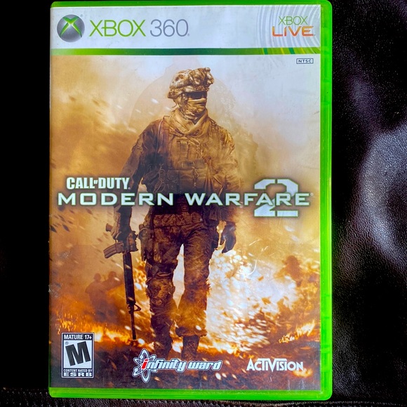 Xbox 360 - Picture 1 of 2